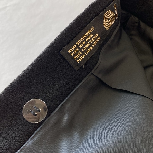 Vintage Escada Wool Kick-Pleat Skirt in Black - Size EU42 - Picture 6 of 9